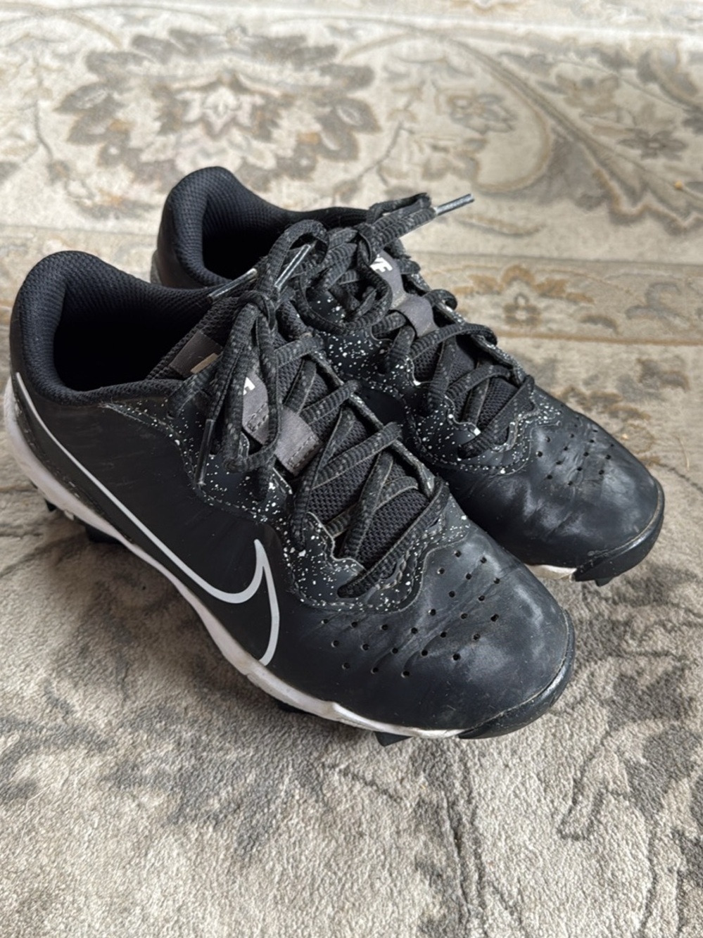 Nike Kids Black and Baseball Cleats